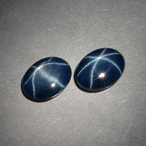 Gemas de zafiro estrella azul natural de  ct, corte óvalo, opaco