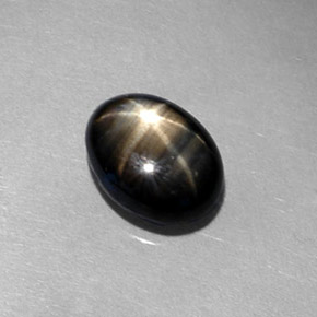 Zafiro estrella Negro natural de 1.93 ct, Corte Óvalo, Translúcido