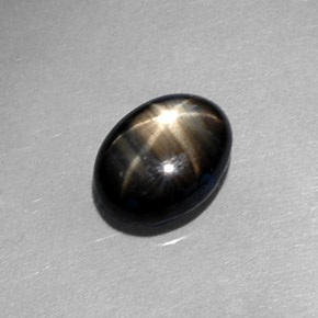 Zafiro estrella Negro natural de 1.93 ct, Corte Óvalo, Translúcido