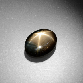 Zafiro estrella Negro natural de 4.60 ct, Ovalada, Opaco