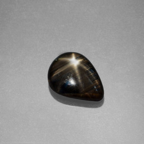 Zafiro estrella Negro natural de 2.75 ct, En forma de pera, Opaco