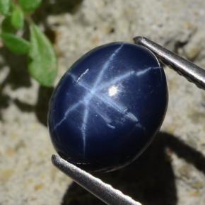 Zafiro estrella azul natural de 4,81 ct, corte óvalo, opaco