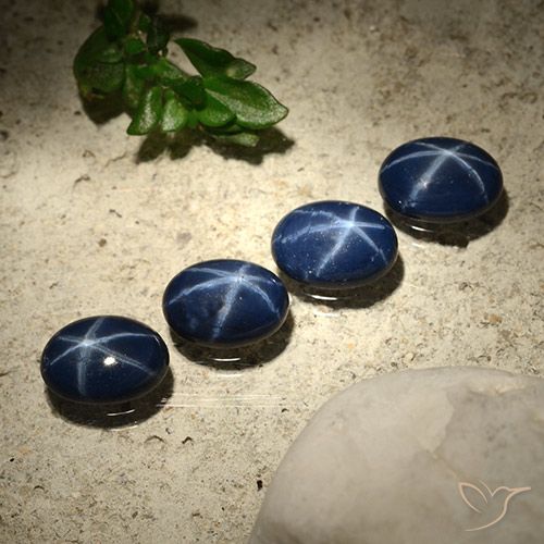 3.64ctw Natural Azul oscuro Zafiro estrella, Ovalada, Opaco