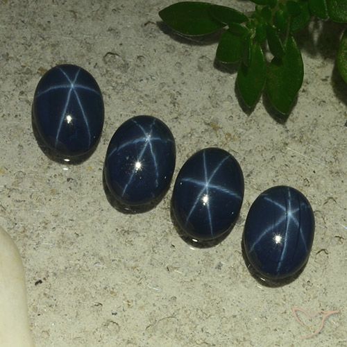 3.31ctw Natural Azul oscuro Zafiro estrella, Ovalada, Opaco