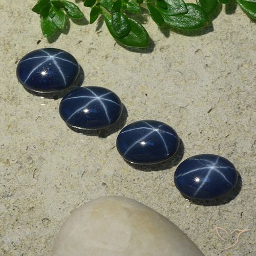 3.75ctw Natural Azul oscuro Zafiro estrella, Ovalada, Opaco