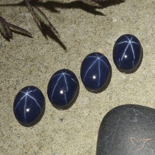 3.73ctw Natural Azul oscuro Zafiro estrella, Ovalada, Opaco