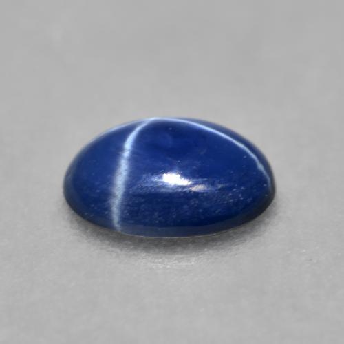 Zafiro estrella Azul oscuro natural de 0.84 ct, Corte Óvalo, Translúcido