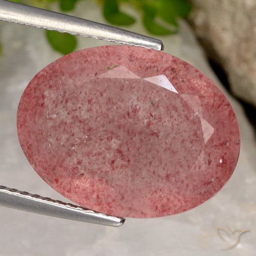 9.11ct Natural Rojo medio cuarzo fresa, Ovalada, Translúcido