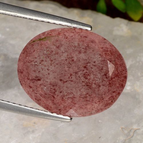 9.55ct Natural Rojo ladrillo cuarzo fresa, Ovalada, Translúcido