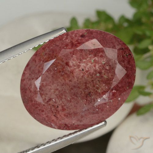 13.92ct Natural Rojo sangría cuarzo fresa, Ovalada, Translúcido