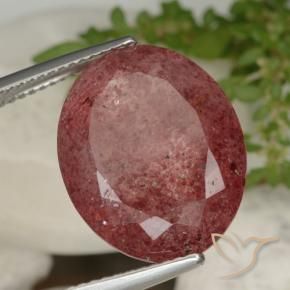 Cuarzo fresa Rojo sangría natural de 13.92 ct, Ovalada, Translúcido