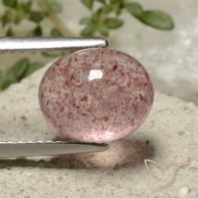 Cuarzo fresa Rosado terroso natural de 3.76 ct, Ovalada, Translúcido