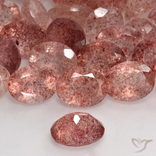 Cuarzo fresa Rosado claro natural de 1.73 ct, Ovalada, Translúcido