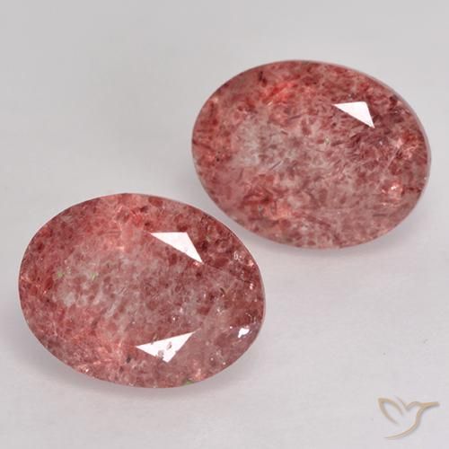 Gemas de Cuarzo fresa Rosado claro natural de 3.65 ct, Ovalada, Translúcido
