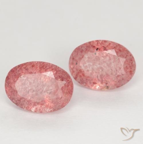 Gemas de Cuarzo fresa Rosado rojizo natural de 2.75 ct, Ovalada, Translúcido