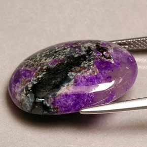 Sugilita multicolor natural de 16,51 ct, corte óvalo, opaco