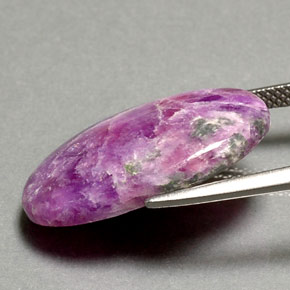 Sugilita multicolor natural de 11,75 ct, corte óvalo, opaco