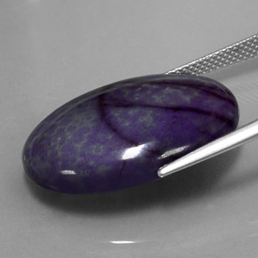 Sugilita multicolor natural de 22,11 ct, corte óvalo, opaco