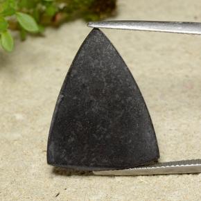 Sugilita Violeta medio natural de 14.82 ct, Trillón, Opaco