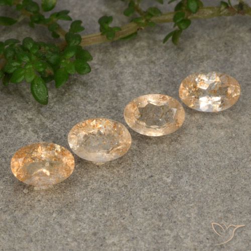 Gemas de Piedrasol Naranja cantaloupe natural de 2.05 ct, Corte Óvalo, Translúcido