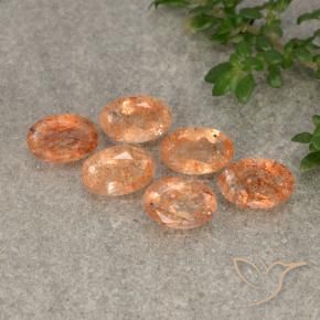 Gemas de Piedrasol Naranja cálido natural de 2.27 ct, Ovalada, Translúcido