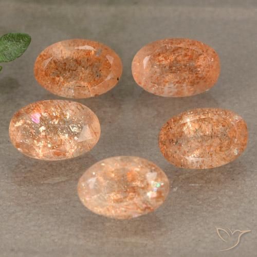 Gemas de Piedrasol Naranja rojizo natural de 2.57 ct, Ovalada, Translúcido