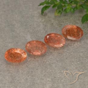 Gemas de Piedrasol Naranja batata natural de 2.09 ct, Ovalada, Translúcido