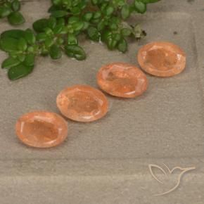 Gemas de Piedrasol Naranja melocotón vívido natural de 2.26 ct, Ovalada, Translúcido