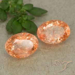 Gemas de Piedrasol Naranja claro medio natural de 1.72 ct, Ovalada, Translúcido