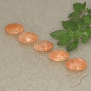 Gemas de Piedrasol Naranja claro medio natural de 3.75 ct, Ovalada, Translúcido