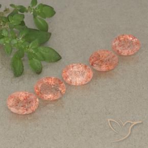 Gemas de Piedrasol Naranja durazno natural de 4.49 ct, Ovalada, Translúcido