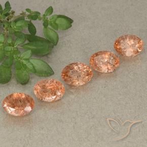 Gemas de Piedrasol Naranja medio natural de 3.94 ct, Ovalada, Translúcido