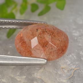 Piedrasol Naranja medio natural de 4.27 ct, Ovalada, Translúcido