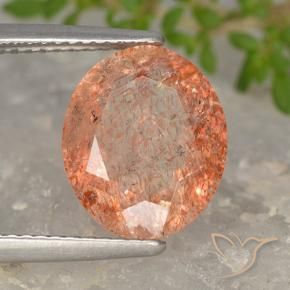Piedrasol Naranja claro medio natural de 4.73 ct, Ovalada, Translúcido