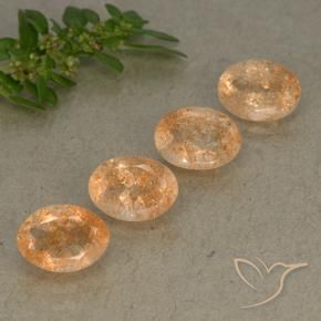 Gemas de Piedrasol Naranja claro natural de 3.62 ct, Ovalada, Translúcido