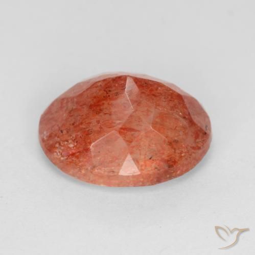 Piedrasol Rojo medio natural de 3.80 ct, Ovalada, Translúcido