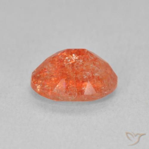 Piedrasol Naranja claro natural de 1.29 ct, Ovalada, Translúcido