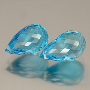 Gemas de topacio azul natural de  ct, briolette, VVS