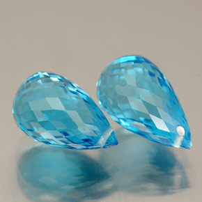 Gemas de topacio azul natural de  ct, briolette, VVS