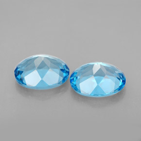 Gemas de topacio azul natural de  ct, corte óvalo, VVS