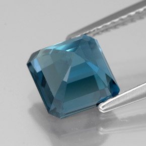 Topacio azul natural de 2,62 ct, corte esmeralda, VVS