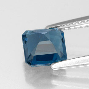 Topacio azul natural de 1,36 ct, corte esmeralda, VVS
