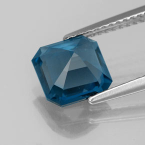 Topacio azul natural de 2,41 ct, corte esmeralda, VVS
