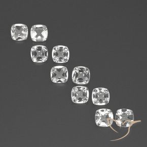 Gemas de Topacio Blanco claro natural de 4.40 ct, Forma Cojín, VVS-VS