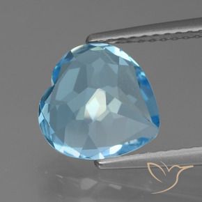 Topacio Azul Cielo natural de 3.02 ct, Corazón, VVS