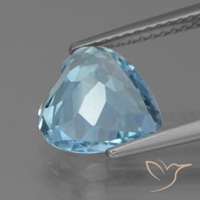 Topacio Azul Cielo natural de 2.87 ct, Corazón, VVS