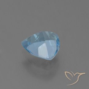 Topacio Azul Cielo natural de 1.32 ct, Trillón, VS
