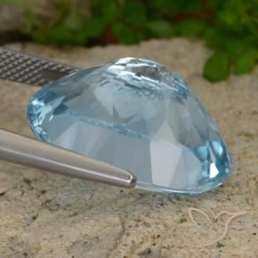 Topacio Azul Suizo natural de 23.78 ct, Ovalada, VVS
