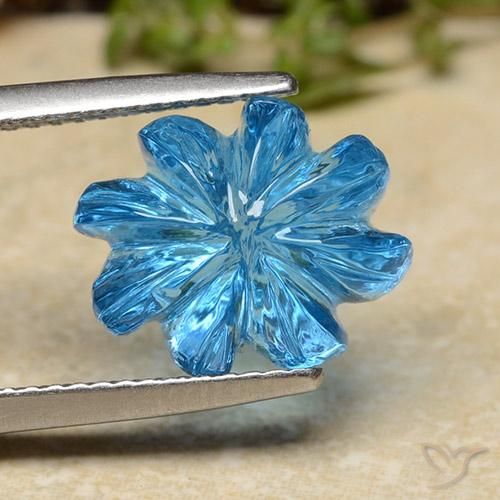 Topacio Azul Suizo natural de 7.62 ct, Corte Flor, Transparente