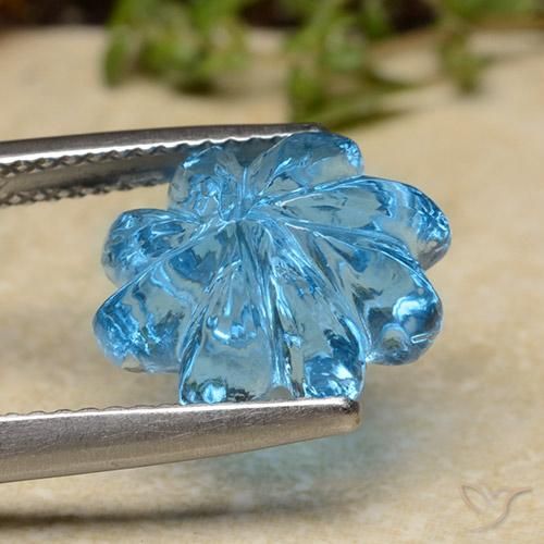 Topacio Azul Suizo natural de 7.62 ct, Corte Flor, Transparente